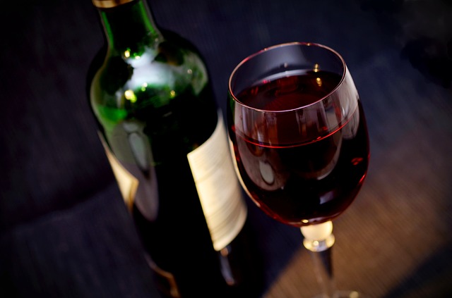 白葡萄酒和红酒储存温度指南